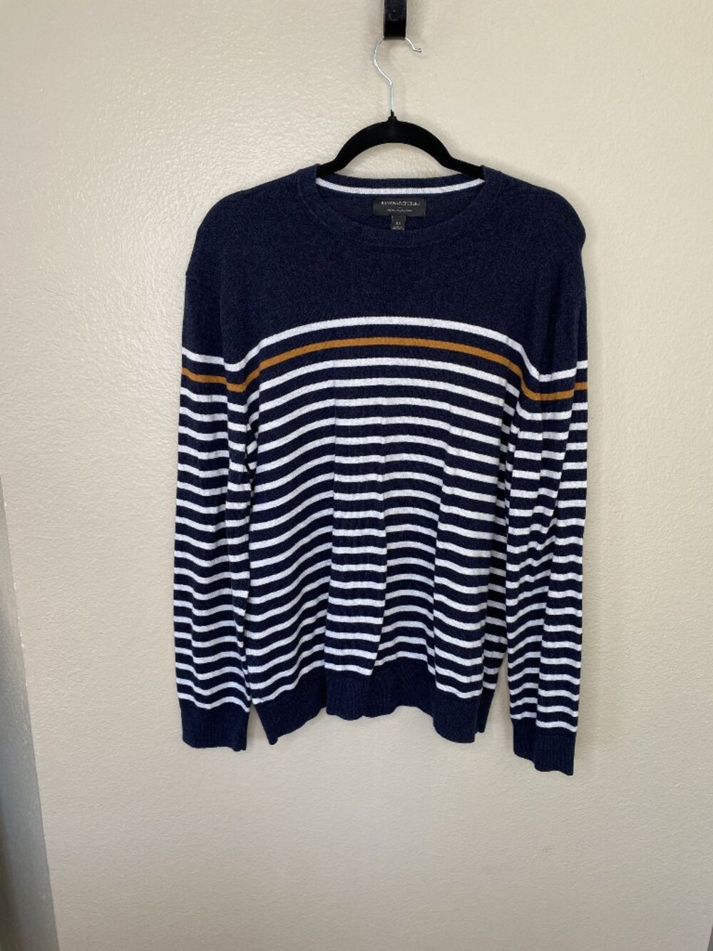 Banana Republic Mens XL Navy Striped Sweater Luxe Yarn Blend Crew Neck Casual